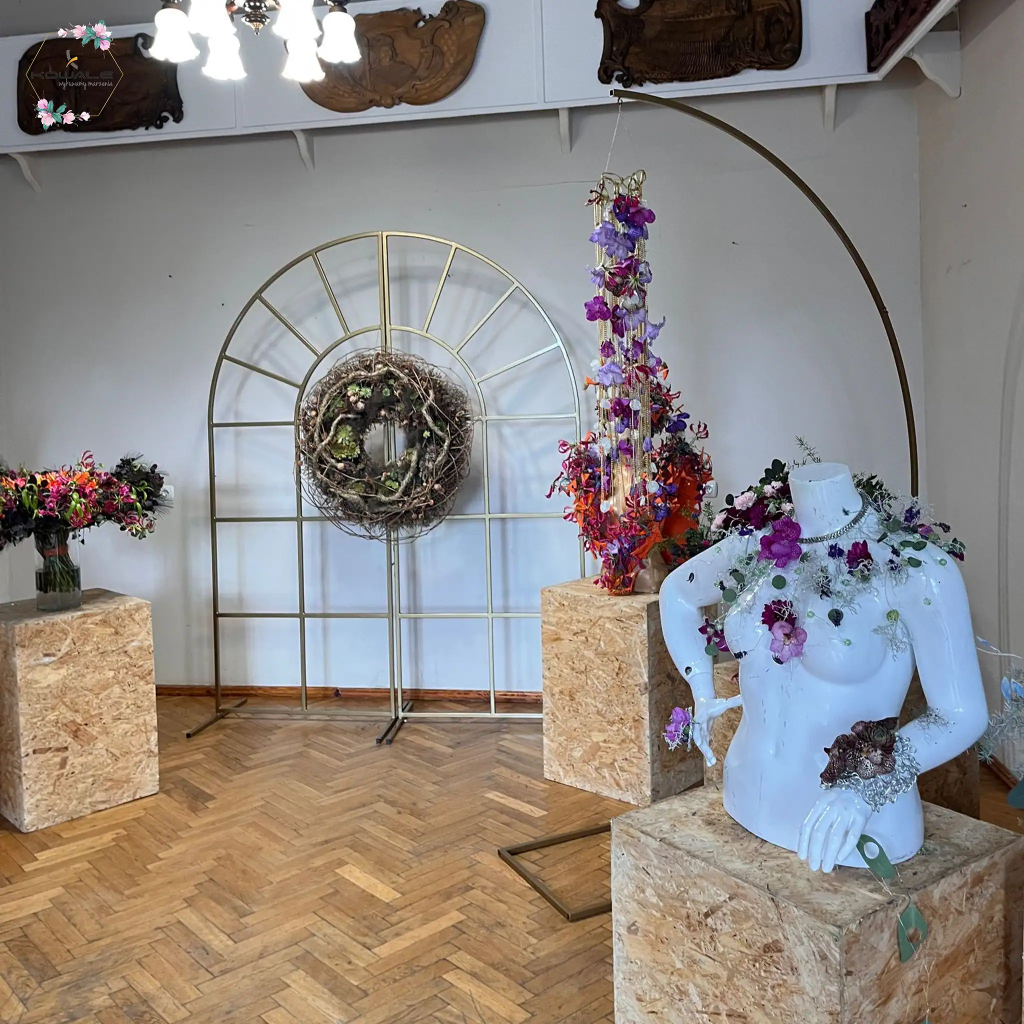 Stelaż na żyrandol - obrazek 3